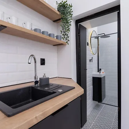Apartment Joselewicza Cracow Kazimierz By Renters